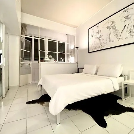 Elegant Et Parking Dans Batiment Historique شقة سان تروبيه