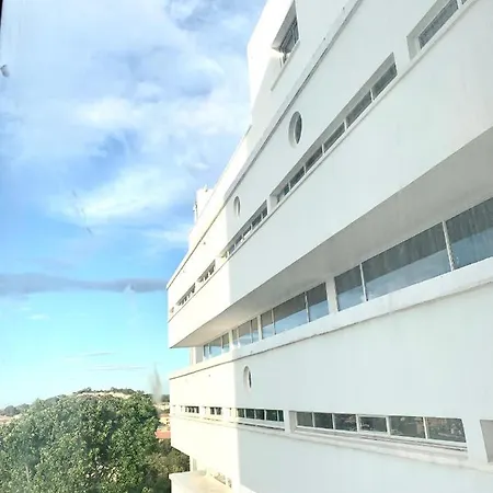 Elegant Et Parking Dans Batiment Historique דירה סן טרופז