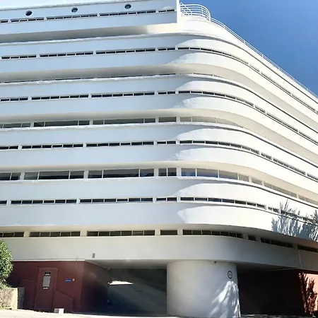 Elegant Et Parking Dans Batiment Historique Apartmán *