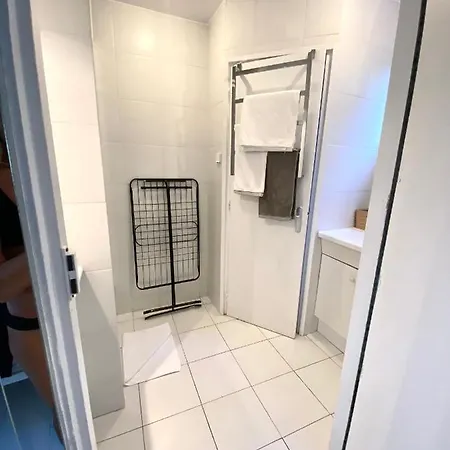 Daire Elegant Et Parking Dans Batiment Historique Saint-Tropez