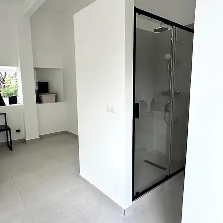 Lejlighed Elegant Et Parking Dans Batiment Historique Saint-Tropez