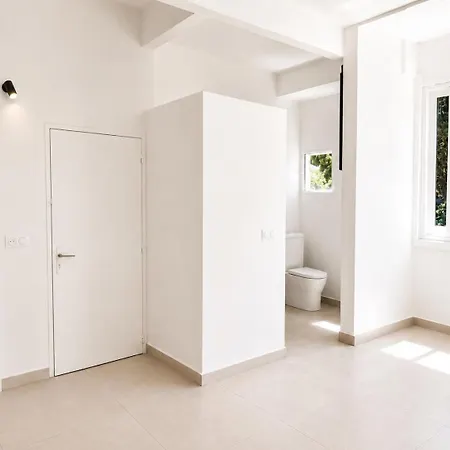 Elegant Et Parking Dans Batiment Historique Lejlighed Saint-Tropez